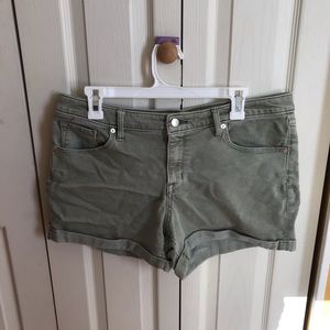 Green GAP shorts